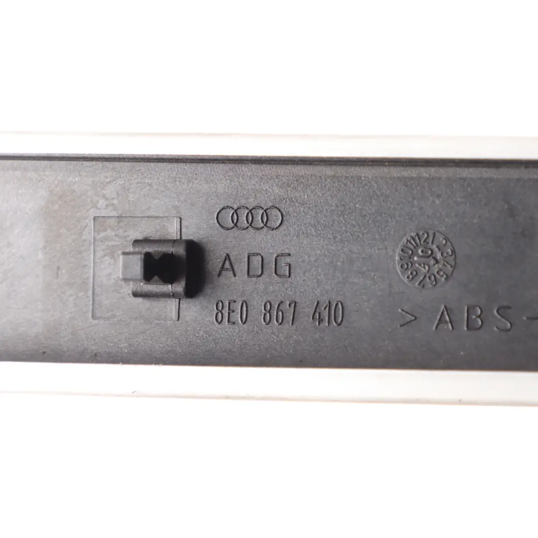 Moldura Puerta Delantera Aluminio Cepillado Derecho para Audi A4 B7 con número de pieza 8E0867410 Audi A4 B7 Moldura Puerta Delantera Aluminio Cepillado Derecho - SKU 8E0867410 - Número de pieza 8E0867410