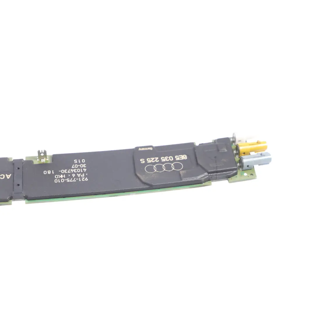 Window Antenna Amplifier Module Unit to Audi A4 B7 with Part number 8E5035225S Audi A4 B7 Window Antenna Amplifier Module Unit - SKU 8E5035225S - Part number 8E5035225S