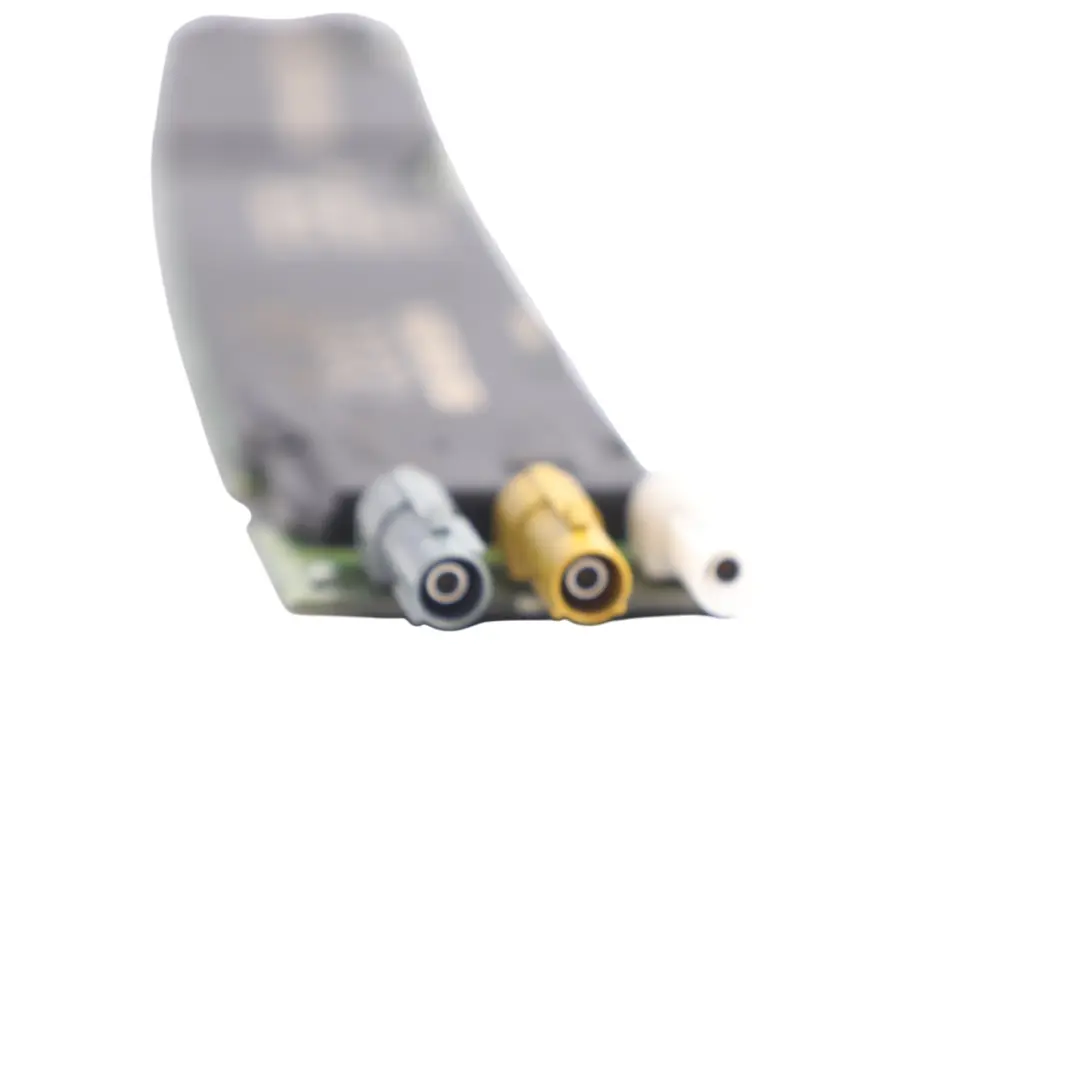 Window Antenna Amplifier Module Unit to Audi A4 B7 with Part number 8E5035225S Audi A4 B7 Window Antenna Amplifier Module Unit - SKU 8E5035225S - Part number 8E5035225S