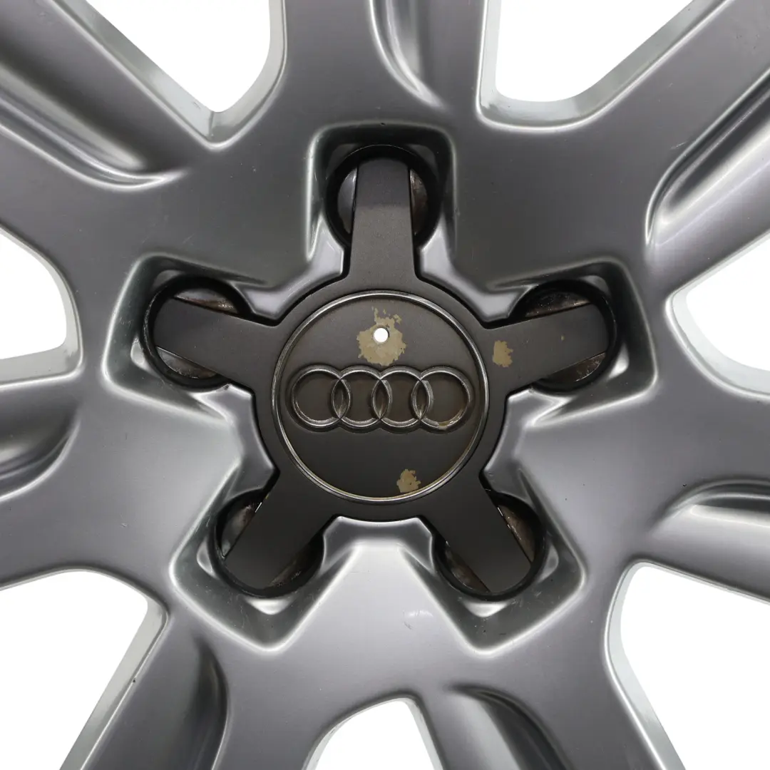 Audi A4 B8 A5 8T Srebrna Felga Aluminiowa 17" ET:45 7,5J 8K0601025B - SKU 8K0601025B-2 - Numer Części 8K0601025B-2