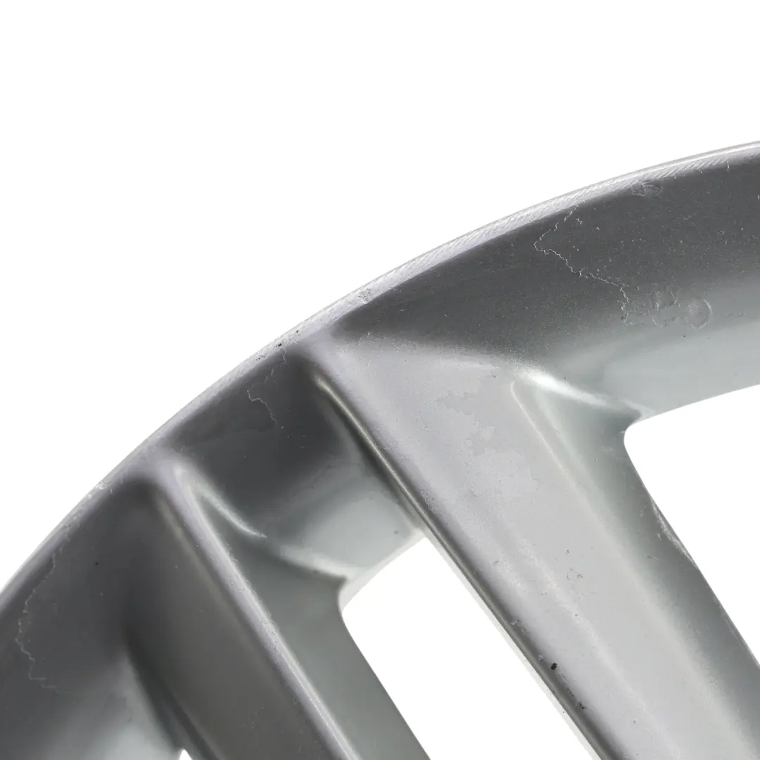 Cerchi In Lega 18" ET:47 8J Argento per Audi A4 B8 A5 8T con numero di parte 8K0601025CC Audi A4 B8 A5 8T Cerchi In Lega 18" ET:47 8J Argento - SKU 8K0601025CC-1 - Numero di parte 8K0601025CC