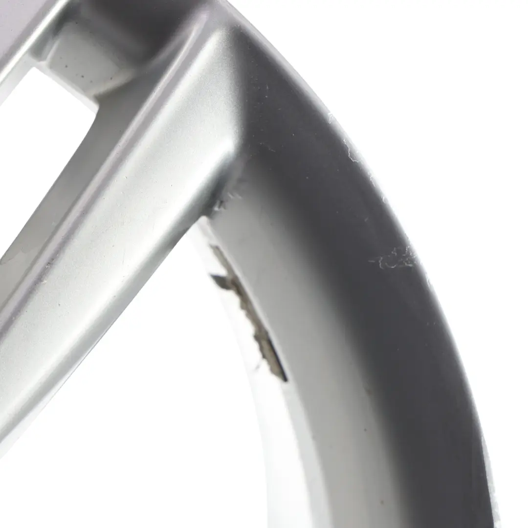 Cerchi In Lega 18" ET:47 8J Argento per Audi A4 B8 A5 8T con numero di parte 8K0601025CC Audi A4 B8 A5 8T Cerchi In Lega 18" ET:47 8J Argento - SKU 8K0601025CC-1 - Numero di parte 8K0601025CC