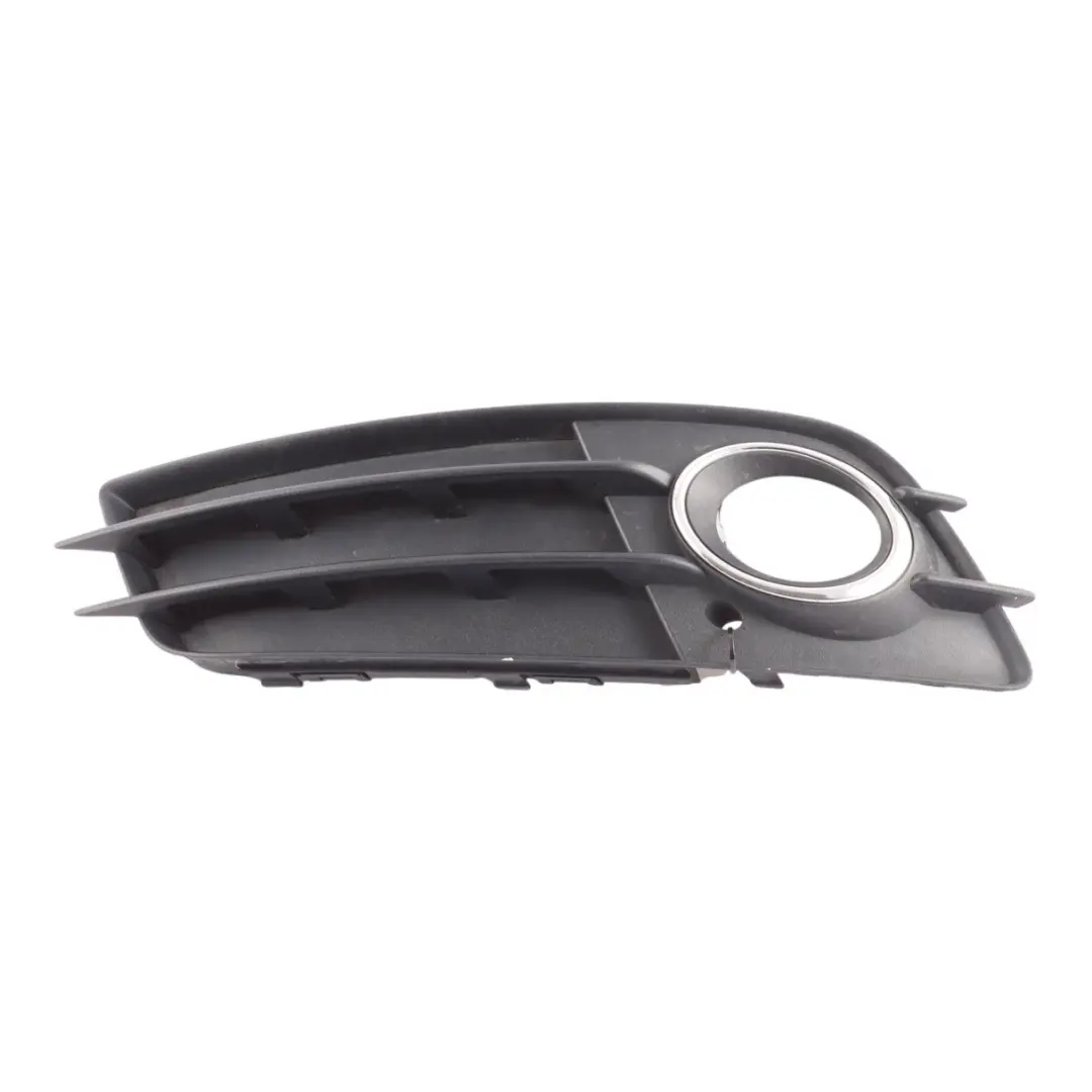 Audi A4 B8 Kratka Zderzaka Lampy Przeciwmgielnej Lewy Przód - SKU 8K0807681C - Numer Części 8K0807681C