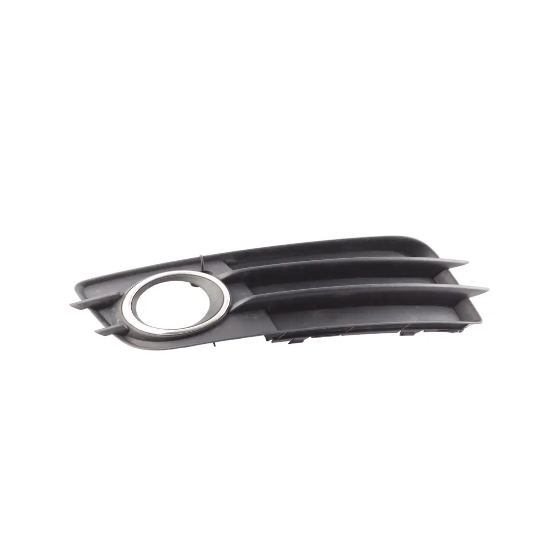 Audi A4 B8 Kratka Zderzaka Lampy Przeciwmgielnej Lewy Przód - SKU 8K0807681C - Numer Części 8K0807681C