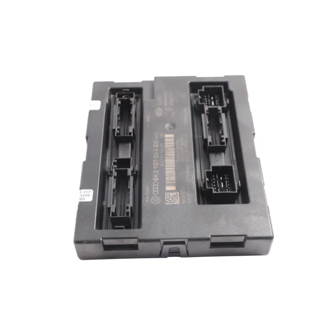 Body Control Comfort Unit Module BCM Convenience Unit ECU to Audi A4 B8 with Part number 8K0907064GG Audi A4 B8 Body Control Comfort Unit Module BCM Convenience Unit ECU - SKU 8K0907064GG - Part number 8K0907064GG