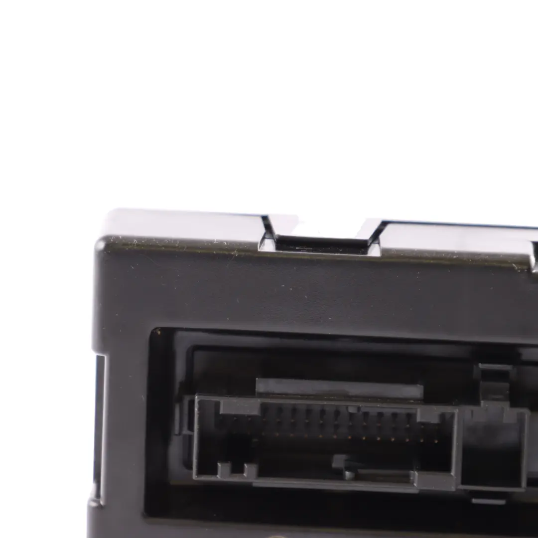 Body Control Comfort Unit Module BCM Convenience Unit ECU to Audi A5 8T with Part number 8K0907064KJ Audi A5 8T Body Control Comfort Unit Module BCM Convenience Unit ECU - SKU 8K0907064KJ - Part number 8K0907064KJ