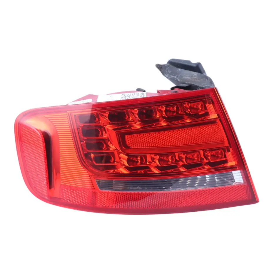 Fanale Posteriore Pannello Laterale Sinistro per Audi A4 B8 Berlina con numero di parte 8K5945095K Audi A4 B8 Berlina Fanale Posteriore Pannello Laterale Sinistro - SKU 8K5945095K - Numero di parte 8K5945095K