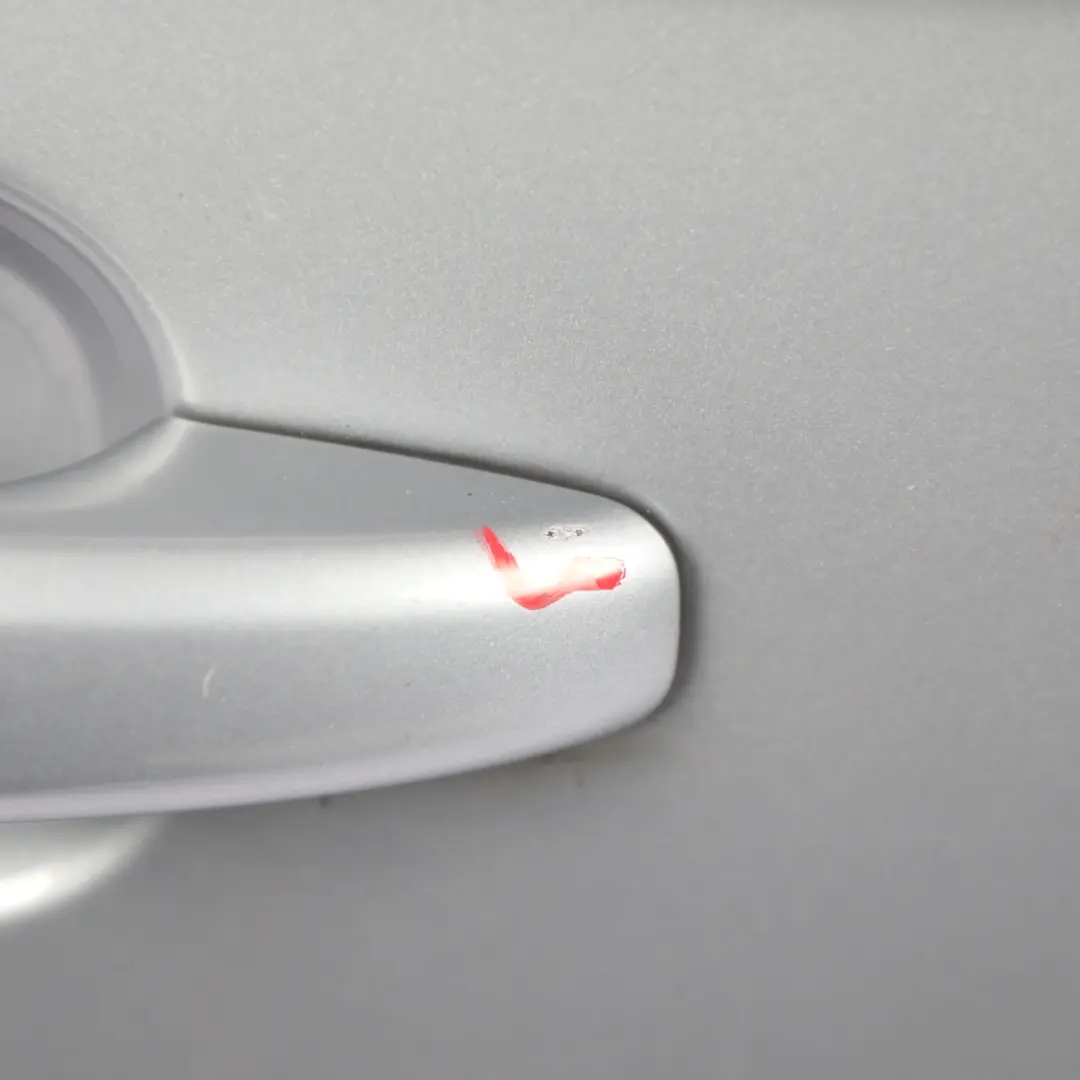 Door Right O/S Monza Silver Metallic - X7V to Audi A4 B8 Avant Rear with Part number 8K9833052D Audi A4 B8 Avant Rear Door Right O/S Monza Silver Metallic - X7V - SKU 8K9833052D-MSIL - Part number 8K9833052D