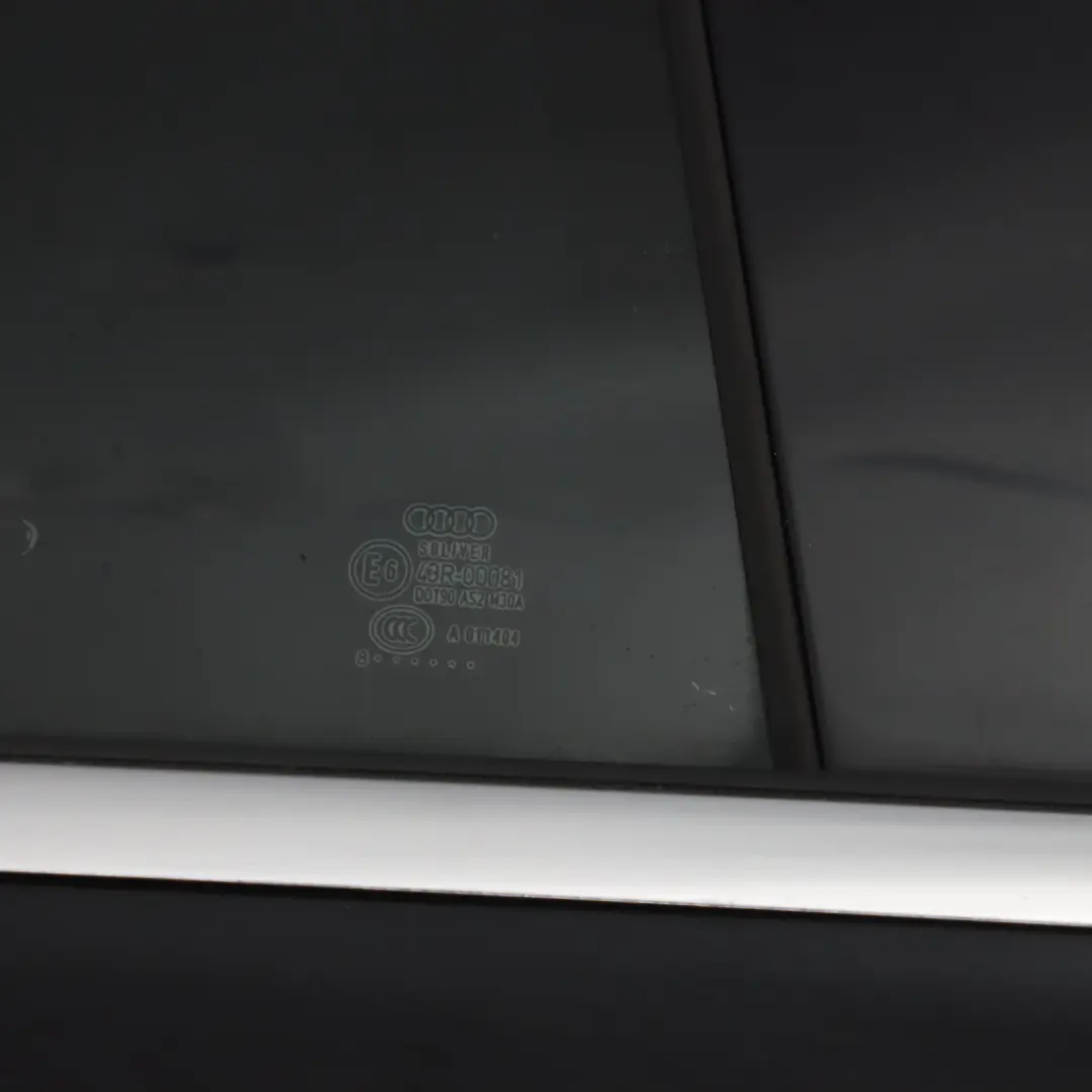 Door Right O/S Brilliant Black - LY9B to Audi A4 B8 Avant Rear with Part number 8K9833052D Audi A4 B8 Avant Rear Door Right O/S Brilliant Black - LY9B - SKU 8K9833052D-PHB1 - Part number 8K9833052D