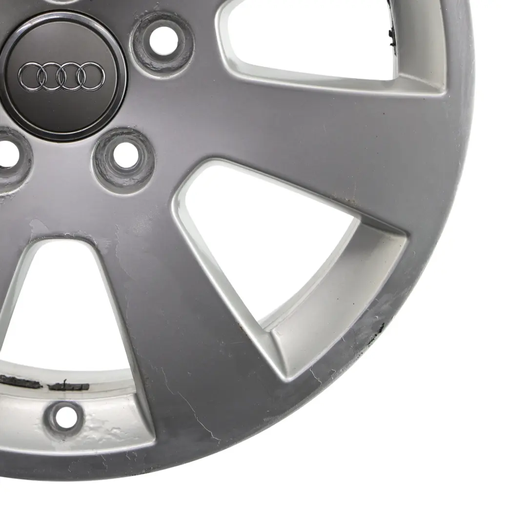 Llanta De Aleación Plateada 16" 6,5J ET:50 para Audi A3 8P con número de pieza 8P0601025A Audi A3 8P Llanta De Aleación Plateada 16" 6,5J ET:50 - SKU 8P0601025A-1 - Número de pieza 8P0601025A