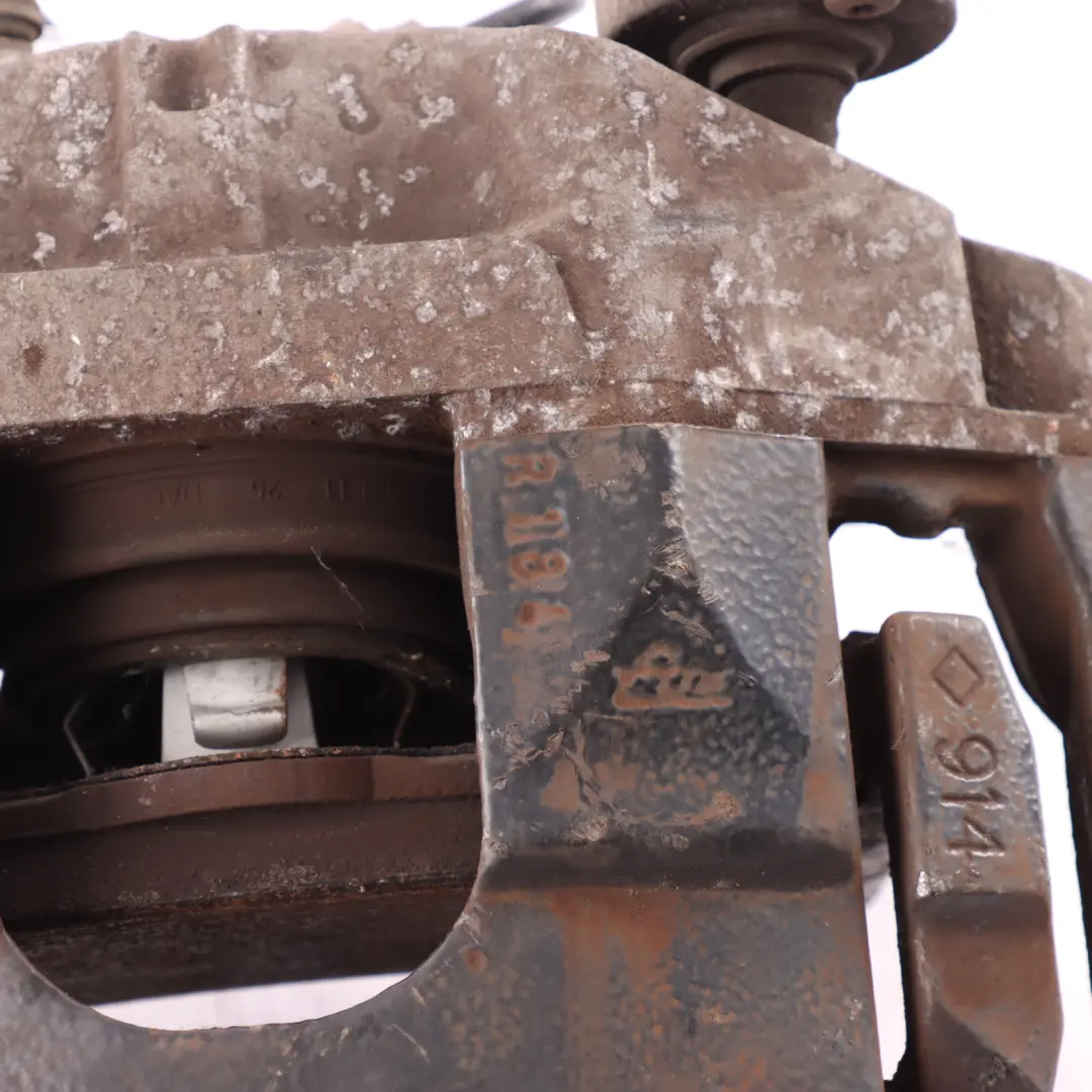 Bremssattel Gehäuse Träger Vorne Rechts Schwarz für Audi TTS 8J S3 8P mit Teilenummer 8P0615124A Audi TTS 8J S3 8P Bremssattel Gehäuse Träger Vorne Rechts Schwarz - SKU 8P0615124A-2 - Teilenummer 8P0615124A