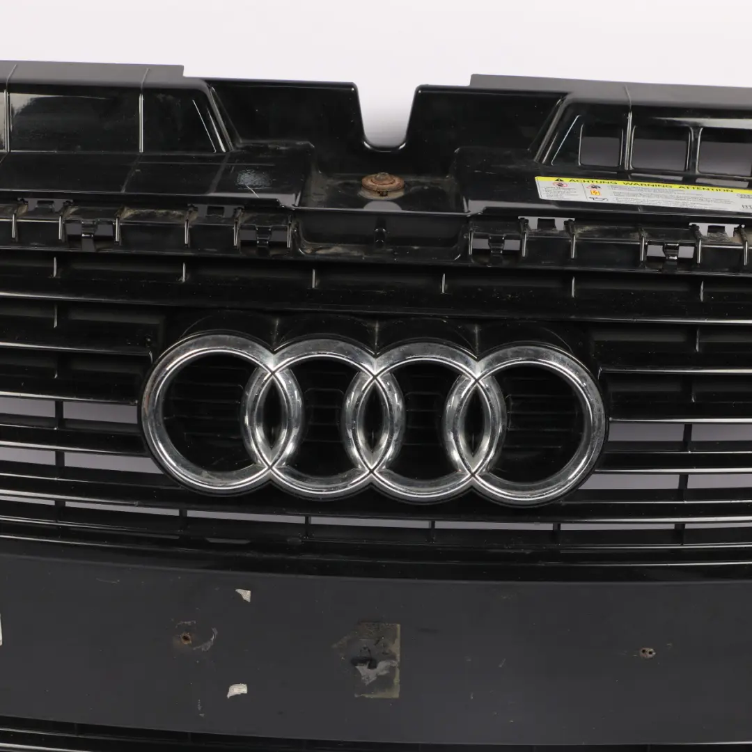 Audi A3 8P Parachoques Delantero Rejilla Central Superior Radiador - SKU 8P0853651N-1 - Número de pieza 8P0853651N
