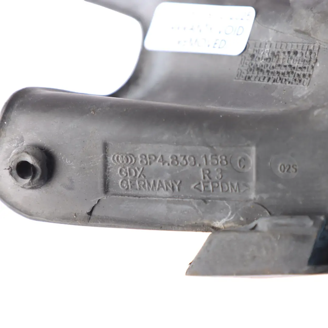 Embellecedor Lateral Superior Trasero Derecho para Audi A3 8P con número de pieza 8P4839158C Audi A3 8P Embellecedor Lateral Superior Trasero Derecho - SKU 8P4839158C - Número de pieza 8P4839158C