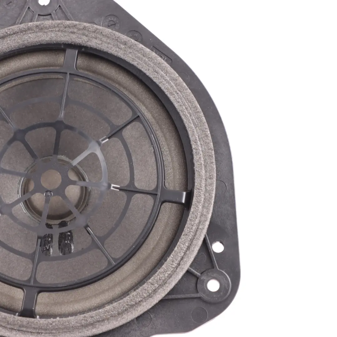 Altoparlante Bass Porta Posteriore Sinistro Destro 8S0035411B per Audi TT FV con numero di parte 8S0035411A Audi TT FV Altoparlante Bass Porta Posteriore Sinistro Destro 8S0035411B - SKU 8S0035411A - Numero di parte 8S0035411A