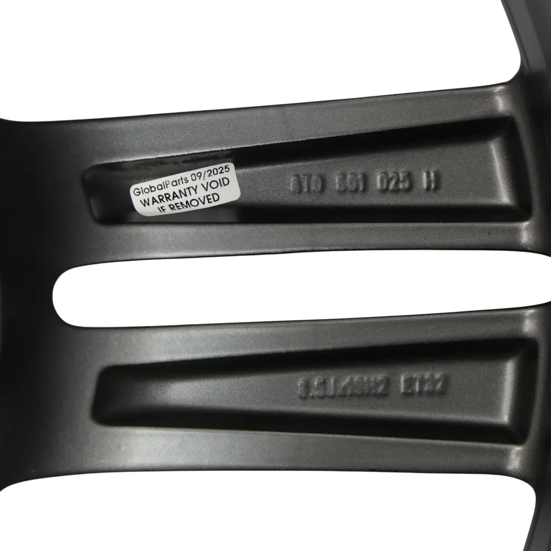 Felga Aluminiowa Szara Speedline 19" 8.5J ET:32 do Audi A5 8T o numerze 8T0601025H Audi A5 8T Felga Aluminiowa Szara Speedline 19" 8.5J ET:32 - SKU 8T0601025H-2 - Numer Części 8T0601025H