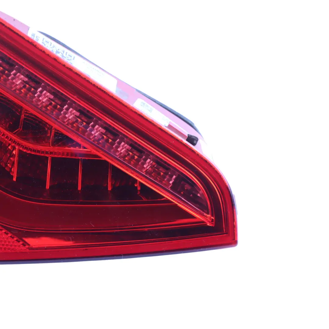 Lampe arrière Feu intérieur coffre hayon Gauche pour Audi A5 8T à propos du numéro de pièce 8T0945093C Audi A5 8T Lampe arrière Feu intérieur coffre hayon Gauche - SKU 8T0945093C - Numéro de pièce 8T0945093C