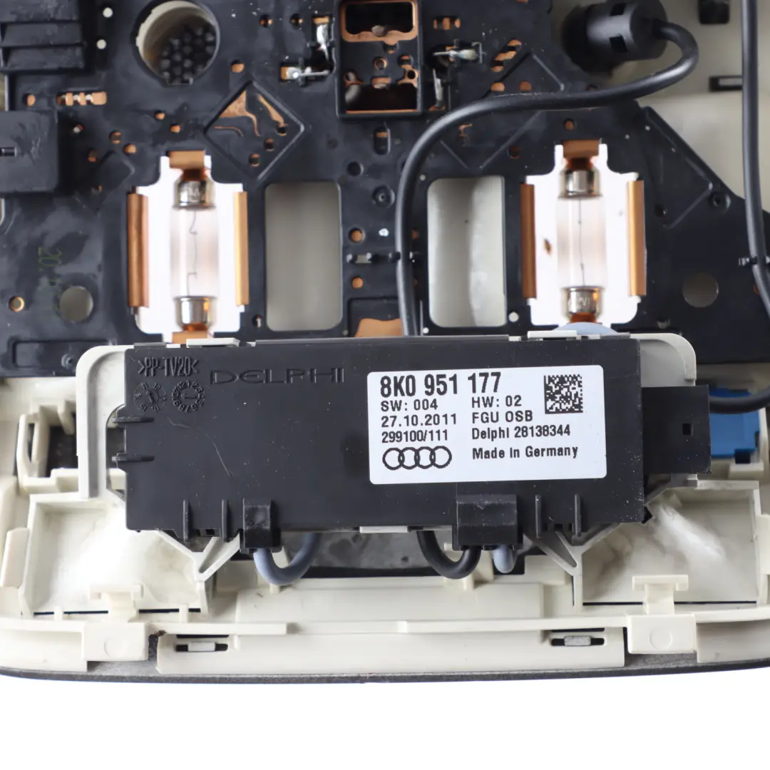 Audi A4 B8 Luz Techo Cortesía Luz Lectura Delantera Almacenamiento - SKU 8T0947135A-1 - Número de pieza 8T0947135A