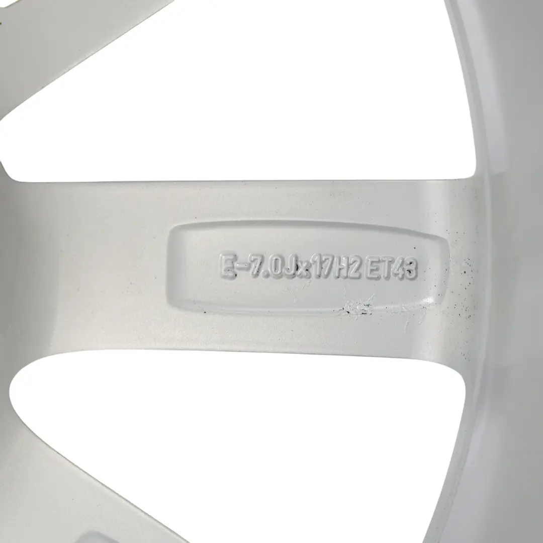 Audi Q3 8U Felga Aluminiowa Srebrna 17" 7J ET:43 - SKU 8U0601025S-1 - Numer Części 8U0601025S