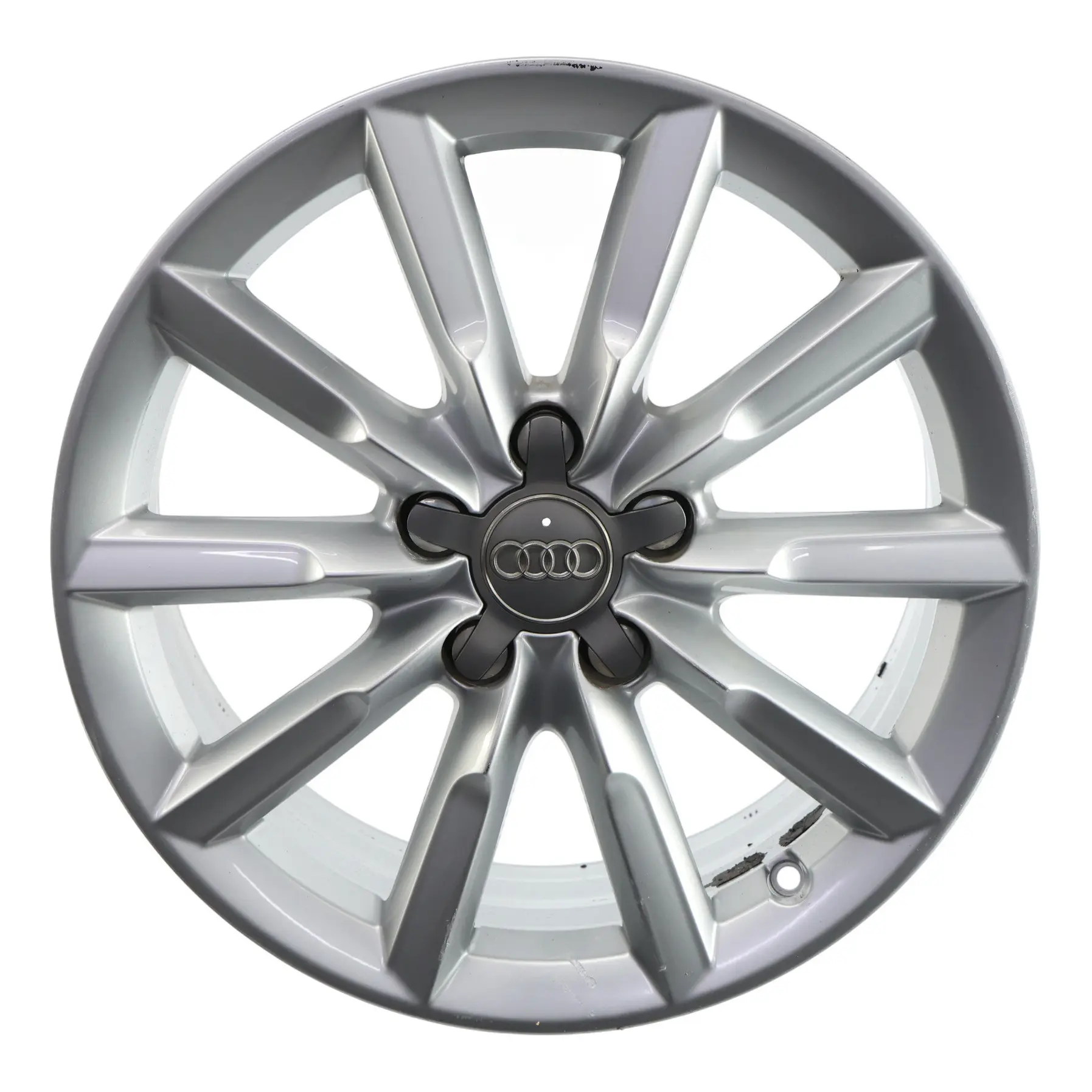 Audi Q3 8U Jante argentée en alliage 17" 7J ET:43 8U0601025S