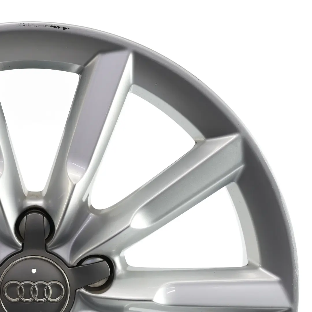 Jante argentée en alliage 17" 7J ET:43 pour Audi Q3 8U à propos du numéro de pièce 8U0601025S Audi Q3 8U Jante argentée en alliage 17" 7J ET:43 - SKU 8U0601025S-2 - Numéro de pièce 8U0601025S
