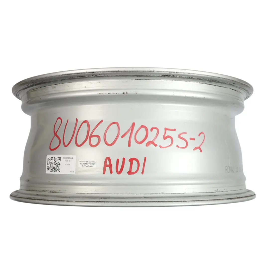 Silberne Leicht Metall Felge 17" 7J ET:43 für Audi Q3 8U mit Teilenummer 8U0601025S Audi Q3 8U Silberne Leicht Metall Felge 17" 7J ET:43 - SKU 8U0601025S-2 - Teilenummer 8U0601025S