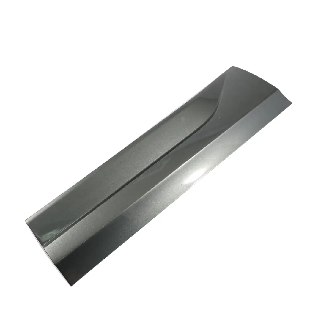 Striscia Modanatura Porta Posteriore Destra Grigio Monsone - X7R per Audi Q3 8U con numero di parte 8U0853970R Audi Q3 8U Striscia Modanatura Porta Posteriore Destra Grigio Monsone - X7R - SKU 8U0853970R-MOG - Numero di parte 8U0853970R