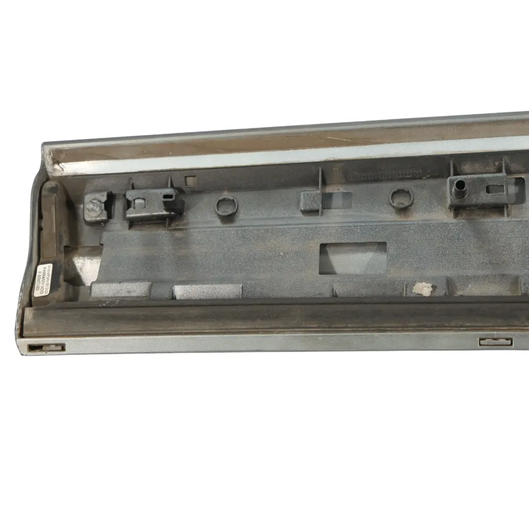 Audi Q3 8U Moulure Inférieure Porte Arrière Droite Finition Gris Mousson - X7R - SKU 8U0853970R-MOG - Numéro de pièce 8U0853970R