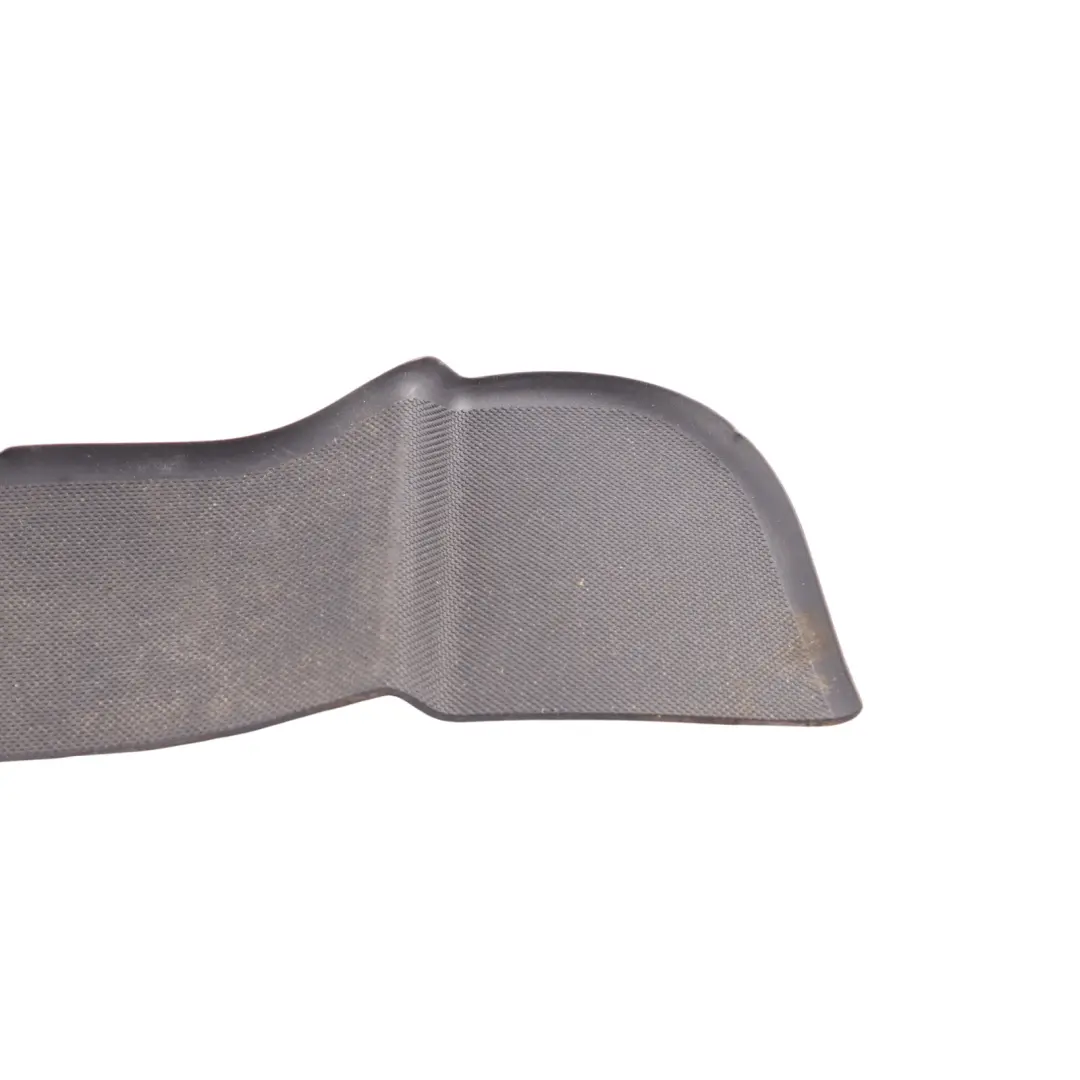 Audi Q3 8U Puerta Delantera Tarjeta Caucho Insertar Izquierda N / S - SKU 8U0868133 - Número de pieza 8U0868133