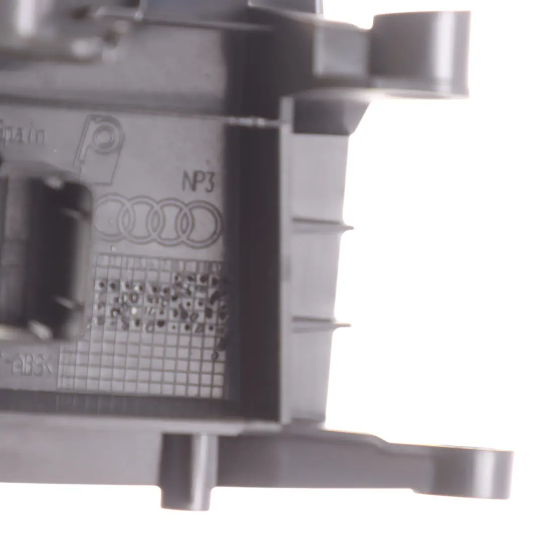 Audi Q3 8U Staffa Maniglia Porta Interna Posteriore Destra - SKU 8U0867372A - Numero di parte 8U0867372A