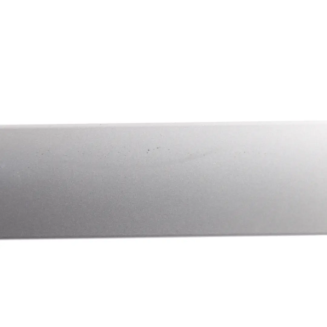 Moldura Panel Puerta Trasera Aluminio Cepillado Izquierda para Audi Q3 8U con número de pieza 8U0867419 Audi Q3 8U Moldura Panel Puerta Trasera Aluminio Cepillado Izquierda - SKU 8U0867419 - Número de pieza 8U0867419