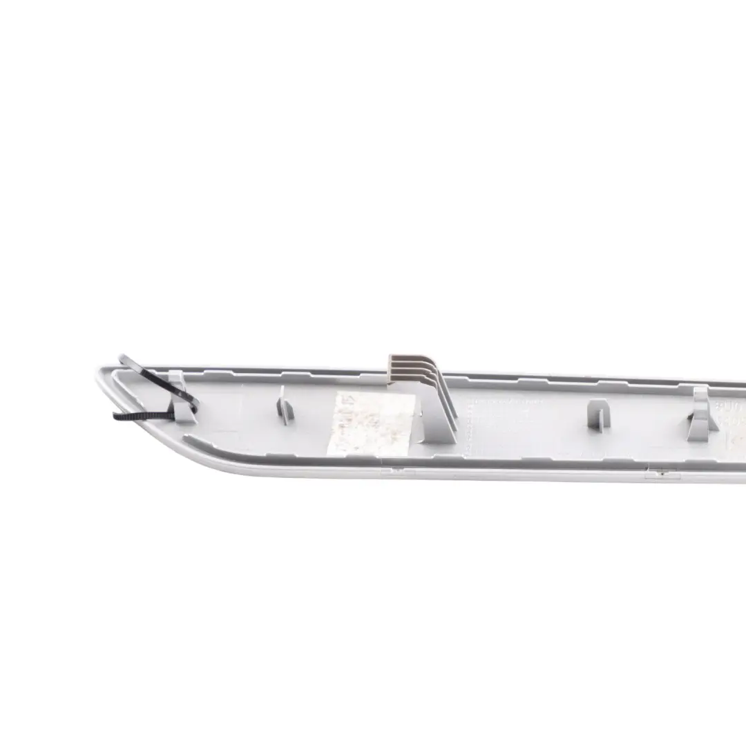 Moldura Panel Puerta Trasera Aluminio Cepillado Izquierda para Audi Q3 8U con número de pieza 8U0867419 Audi Q3 8U Moldura Panel Puerta Trasera Aluminio Cepillado Izquierda - SKU 8U0867419 - Número de pieza 8U0867419