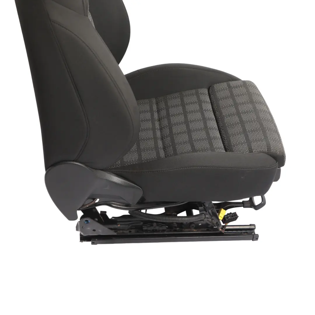 Audi Q3 8U Fotel Sport Przedni Lewy Przód Grzany Materiałowy Soul Czarny - SKU 8U0881805BB - Numer Części 8U0881805BB