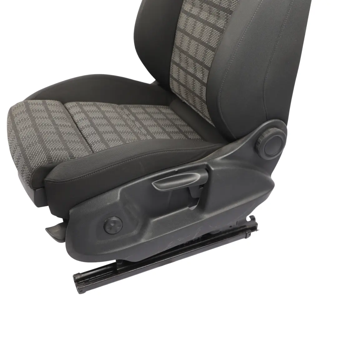 Audi Q3 8U Sport Sitz Vorne Links Interieur Beheizt Stoff Seele Schwarz - SKU 8U0881805BB - Teilenummer 8U0881805BB