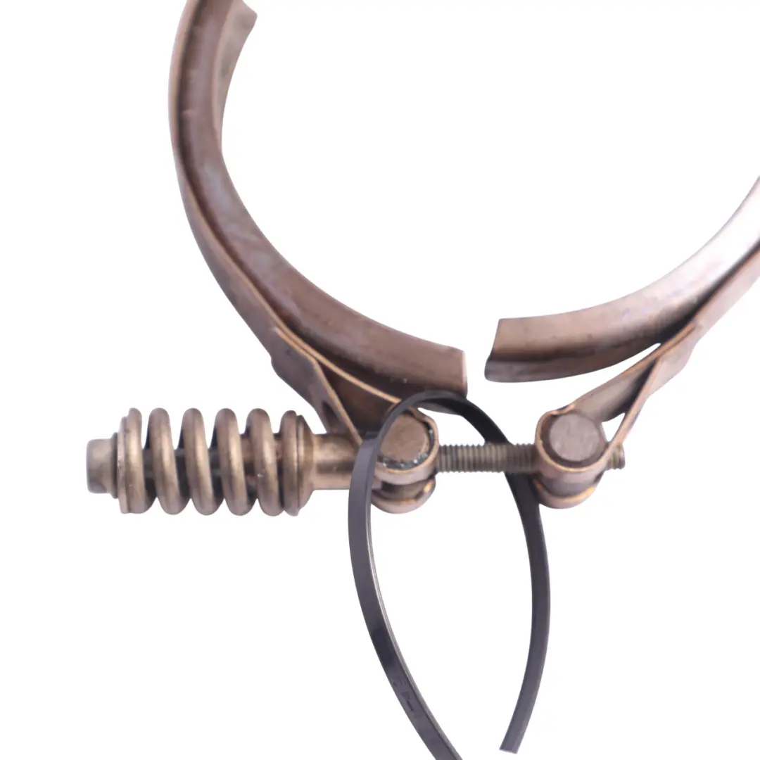 8Y TTRS 8S FV 2.5 TFSI Collier Serrage Tuyau Échappement pour Audi RS3 à propos du numéro de pièce 8V0253460 Audi RS3 8Y TTRS 8S FV 2.5 TFSI Collier Serrage Tuyau Échappement - SKU 8V0253460 - Numéro de pièce 8V0253460