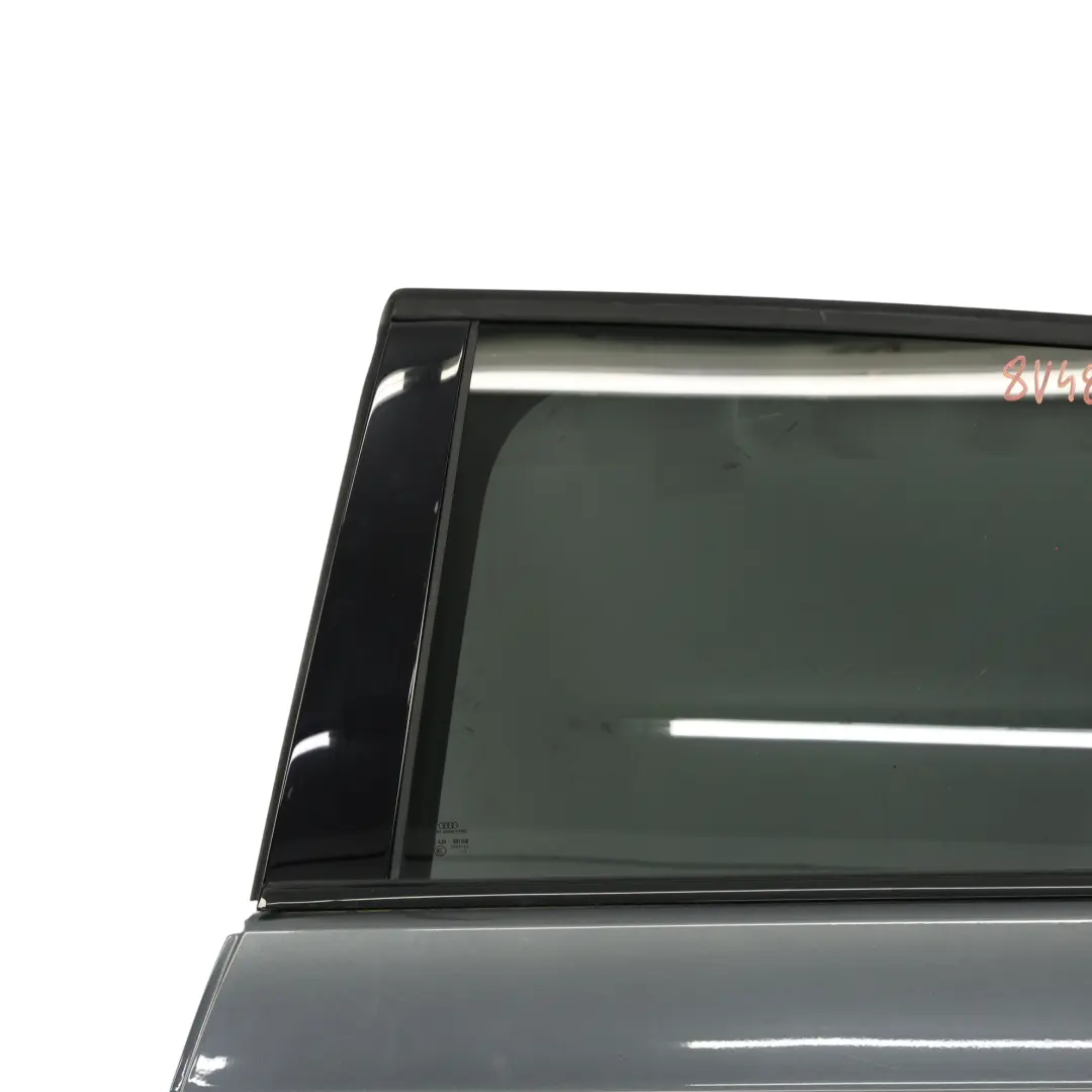 Puerta Trasera Izquierda Gris Daytona Metalizado - Z7S para Audi A3 8V con número de pieza 8V4833051B Audi A3 8V Puerta Trasera Izquierda Gris Daytona Metalizado - Z7S - SKU 8V4833051B-DGR - Número de pieza 8V4833051B