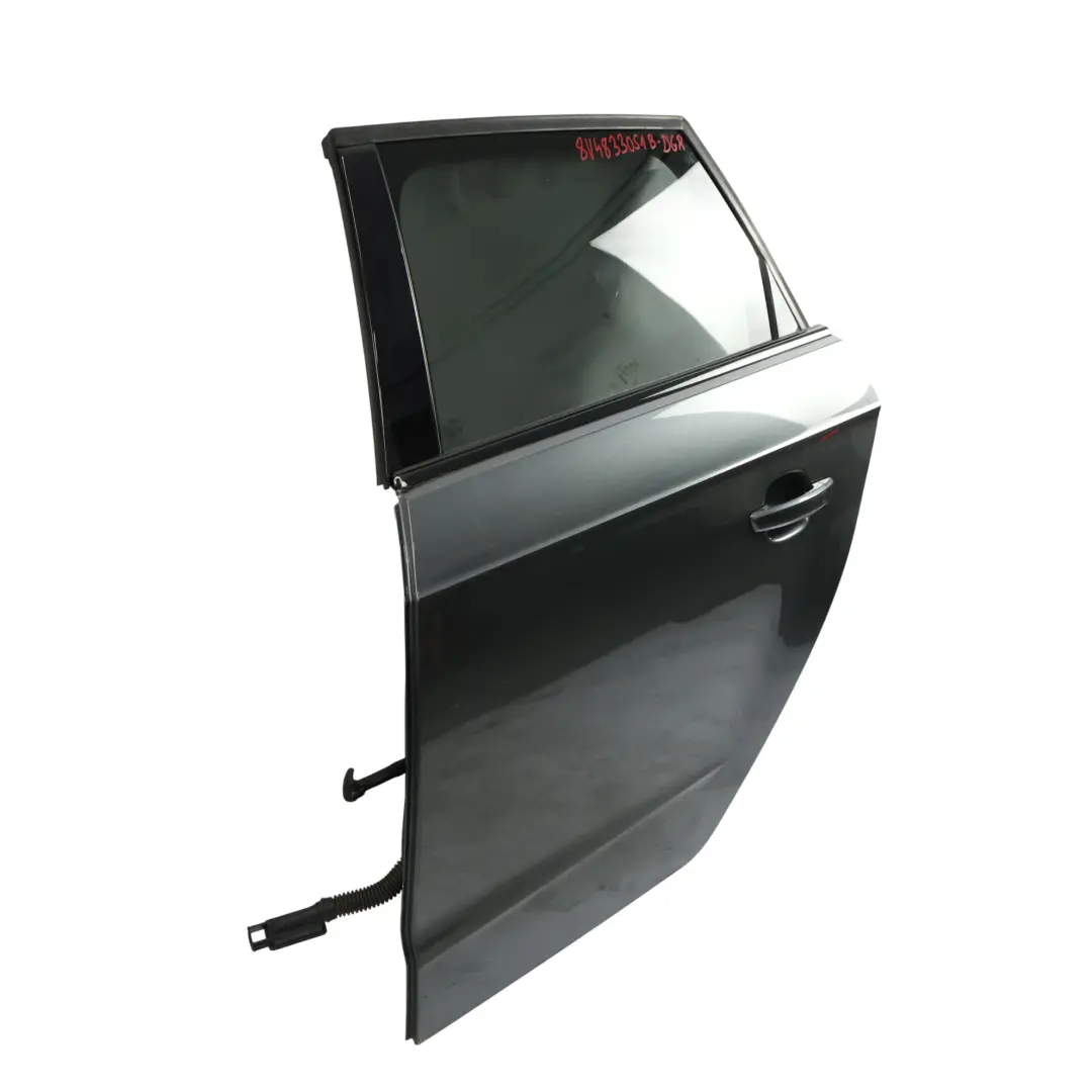 Puerta Trasera Izquierda Gris Daytona Metalizado - Z7S para Audi A3 8V con número de pieza 8V4833051B Audi A3 8V Puerta Trasera Izquierda Gris Daytona Metalizado - Z7S - SKU 8V4833051B-DGR - Número de pieza 8V4833051B
