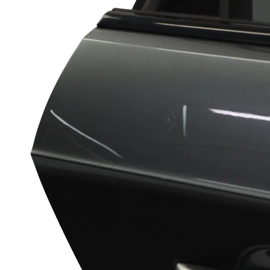 Sportback Porta Posteriore Destra Daytona Grey Metallic - Z7S per Audi A3 8V con numero di parte 8V4833052B Audi A3 8V Sportback Porta Posteriore Destra Daytona Grey Metallic - Z7S - SKU 8V4833052B-DGR1 - Numero di parte 8V4833052B