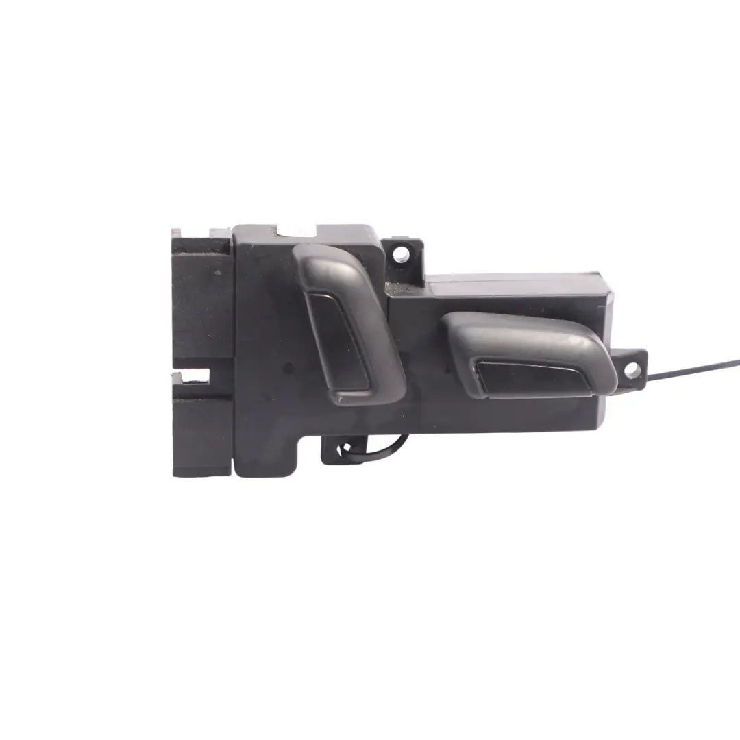 Adjustment Switch Control Panel Front Right O/S to Seat Ateca Seat with Part number 8W0959748 Seat Ateca Seat Adjustment Switch Control Panel Front Right O/S - SKU 8W0959748 - Part number 8W0959748