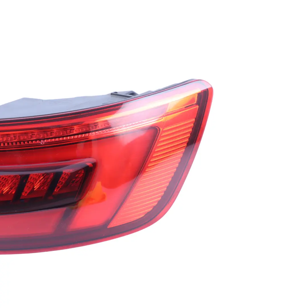 Tail Light LED Lamp Side Panel Rear Right O/S Taillight to Audi A4 B9 with Part number 8W5945092C Audi A4 B9 Tail Light LED Lamp Side Panel Rear Right O/S Taillight - SKU 8W5945092C - Part number 8W5945092C