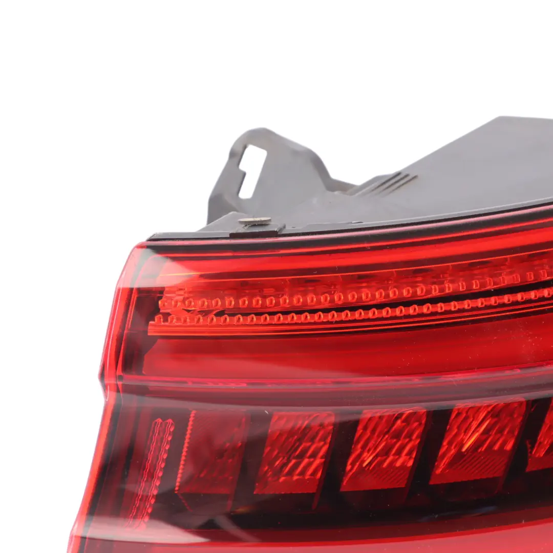 Tail Light LED Lamp Side Panel Rear Right O/S Taillight to Audi A4 B9 with Part number 8W5945092C Audi A4 B9 Tail Light LED Lamp Side Panel Rear Right O/S Taillight - SKU 8W5945092C - Part number 8W5945092C