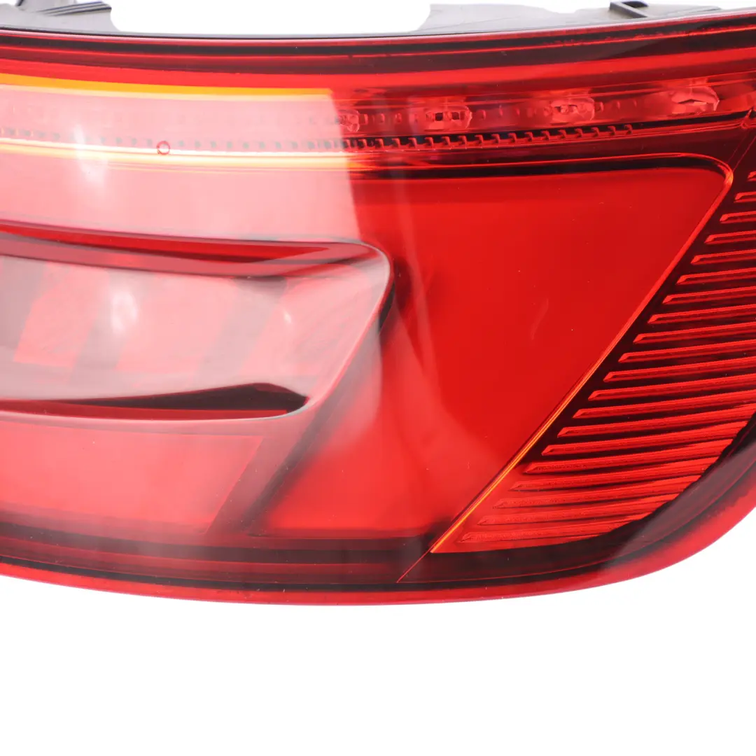 Tail Light LED Lamp Side Panel Rear Right O/S Taillight to Audi A4 B9 with Part number 8W5945092C Audi A4 B9 Tail Light LED Lamp Side Panel Rear Right O/S Taillight - SKU 8W5945092C - Part number 8W5945092C