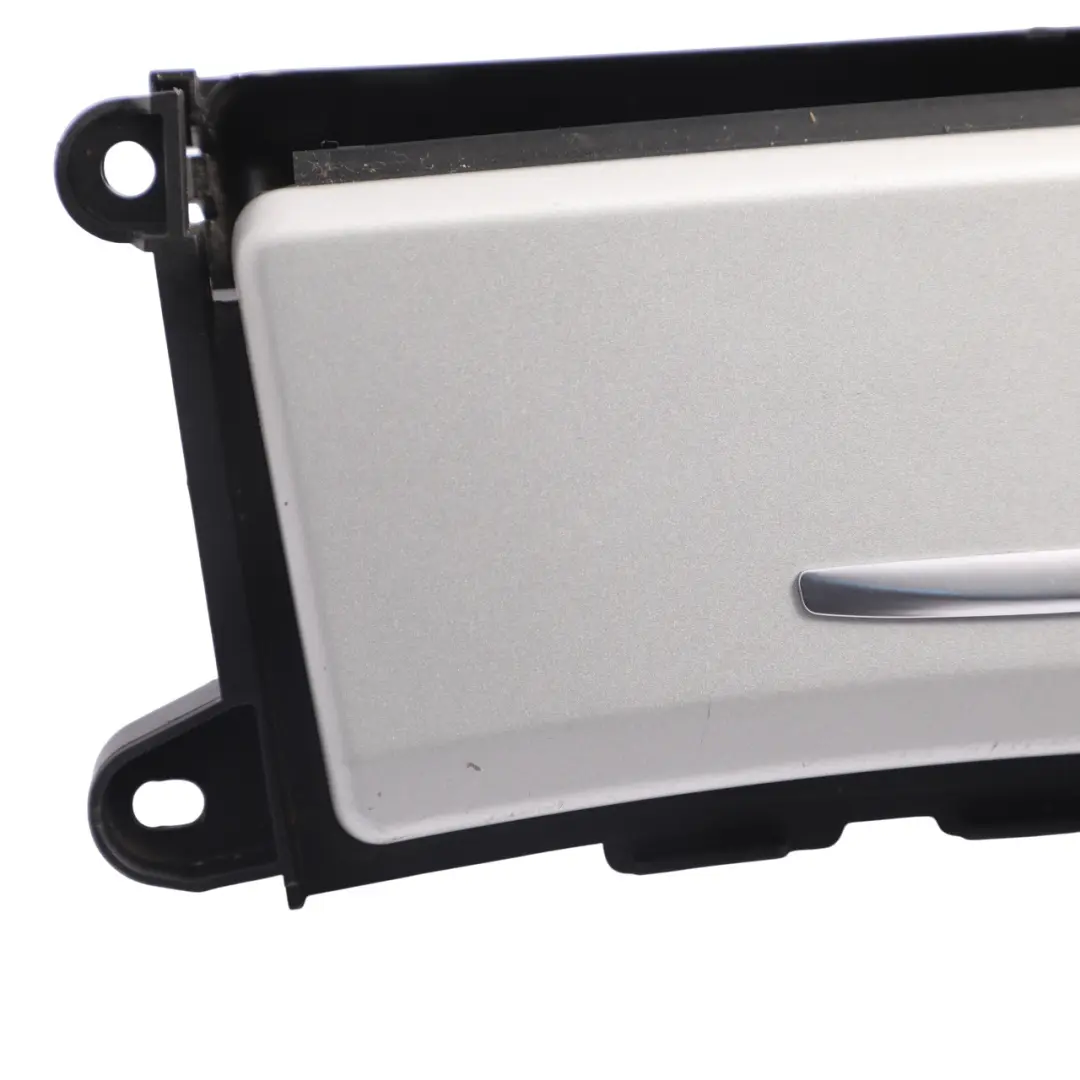 Mittel Konsole Aschenbecher Abdeckung Silber für BMW Z4 E89 mit Teilenummer 9129243 BMW Z4 E89 Mittel Konsole Aschenbecher Abdeckung Silber - SKU 9129243 - Teilenummer 9129243