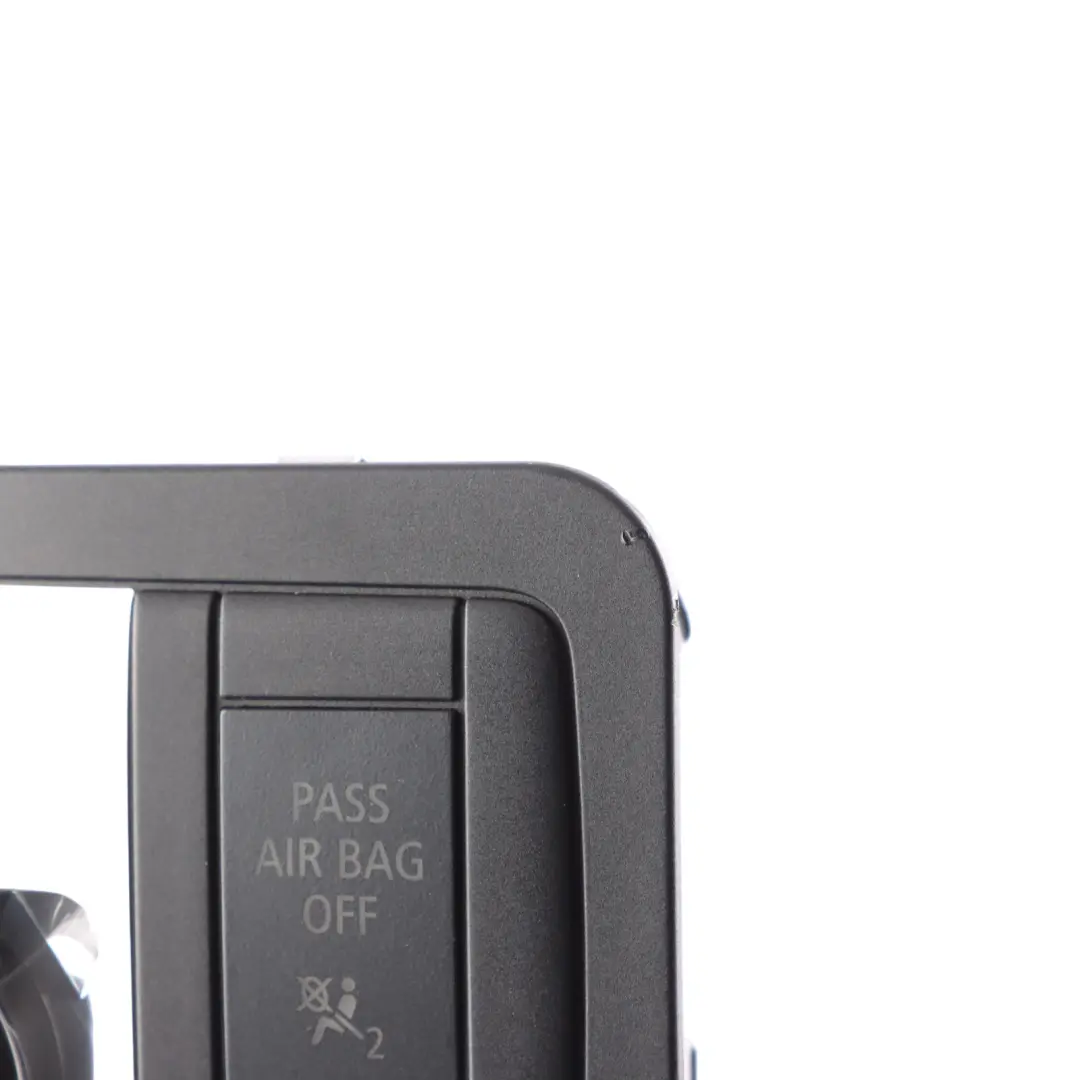 Panneau De Plafonnier Intérieur Noir pour BMW E88 Z4 E89 E93 à propos du numéro de pièce 9225702 BMW E88 Z4 E89 E93 Panneau De Plafonnier Intérieur Noir - SKU 9225702 - Numéro de pièce 9225702