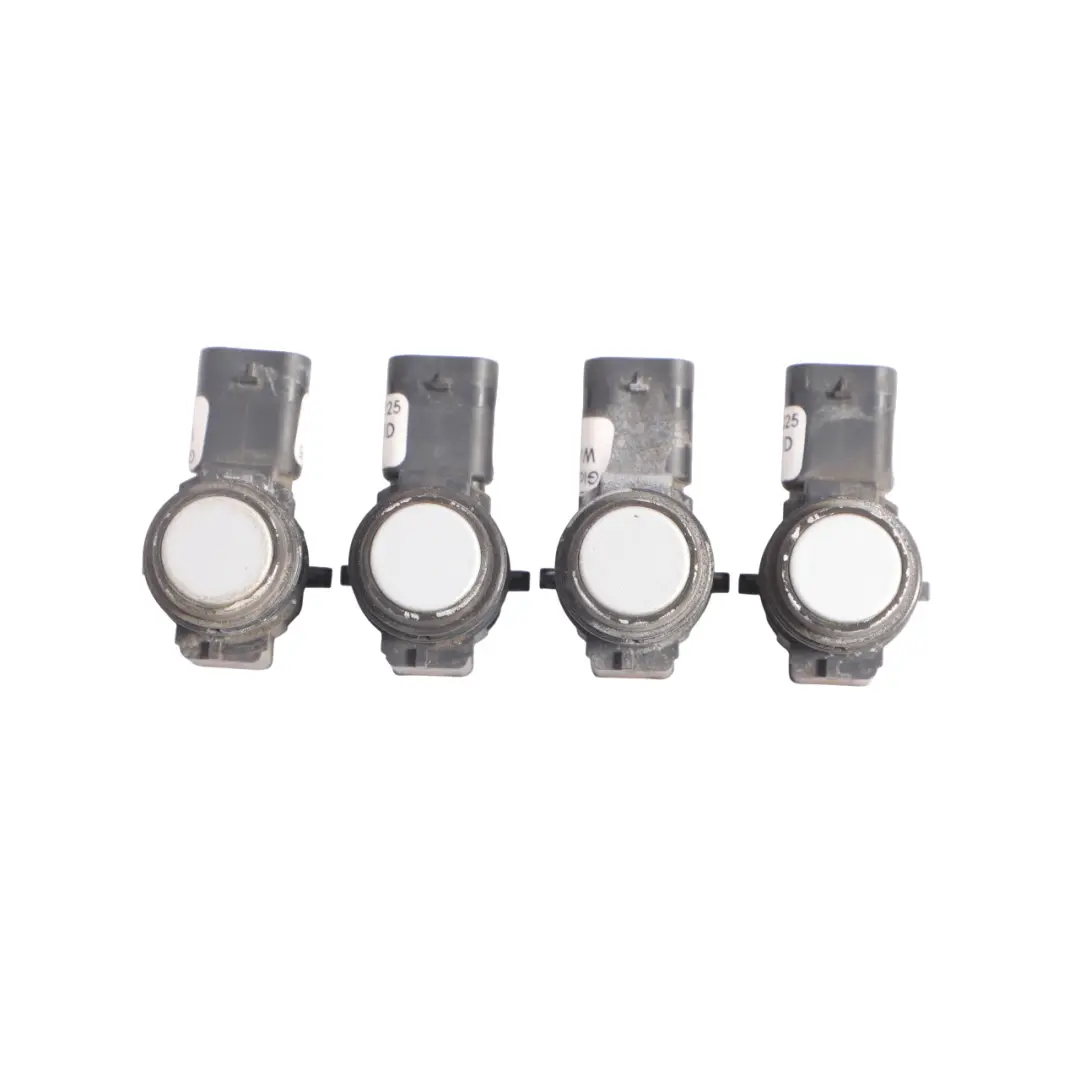 Capteurs Stationnement PDC Kit 4 Argent Glacier - A83 pour BMW F20 F21 F30 F31 à propos du numéro de pièce 9261580 BMW F20 F21 F30 F31 Capteurs Stationnement PDC Kit 4 Argent Glacier - A83 - SKU 9261580-GSB1 - Numéro de pièce 9261580