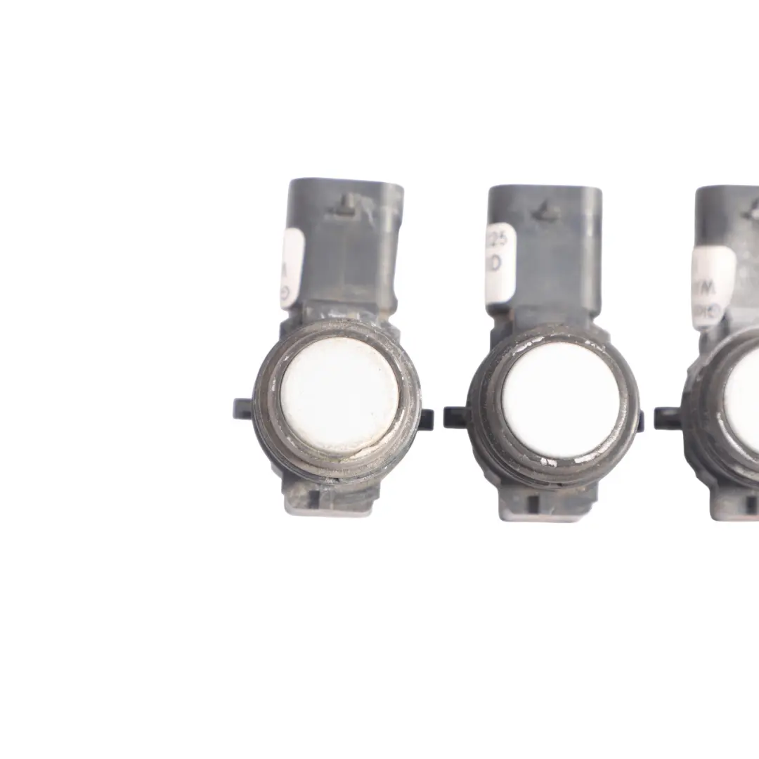 Capteurs Stationnement PDC Kit 4 Argent Glacier - A83 pour BMW F20 F21 F30 F31 à propos du numéro de pièce 9261580 BMW F20 F21 F30 F31 Capteurs Stationnement PDC Kit 4 Argent Glacier - A83 - SKU 9261580-GSB1 - Numéro de pièce 9261580