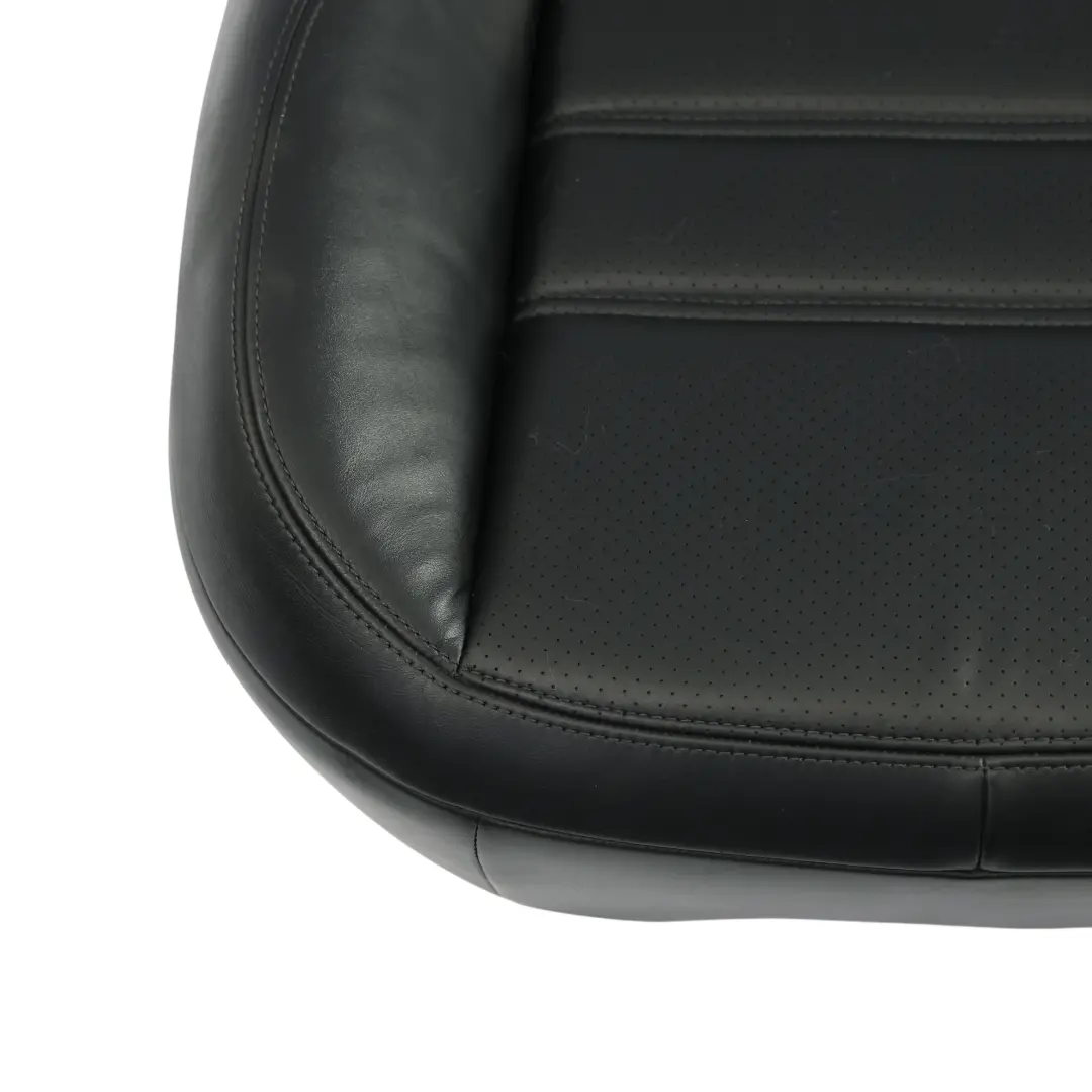 Siedzisko Prawy Tył Grzana Czarna Skóra do Porsche Cayenne 92A o numerze 95852240693 Porsche Cayenne 92A Siedzisko Prawy Tył Grzana Czarna Skóra - SKU 95852240693 - Numer Części 95852240693