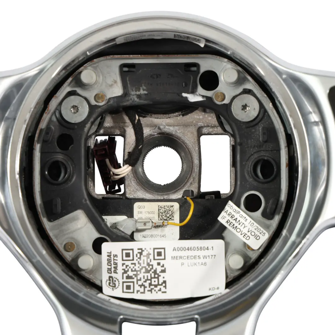 NUOVO Pelle Nera Multifunzione Cambio al Volante per Volante Mercedes C118 W177 con numero di parte A0004605804 Volante Mercedes C118 W177 NUOVO Pelle Nera Multifunzione Cambio al Volante - SKU A0004605804-1 - Numero di parte A0004605804