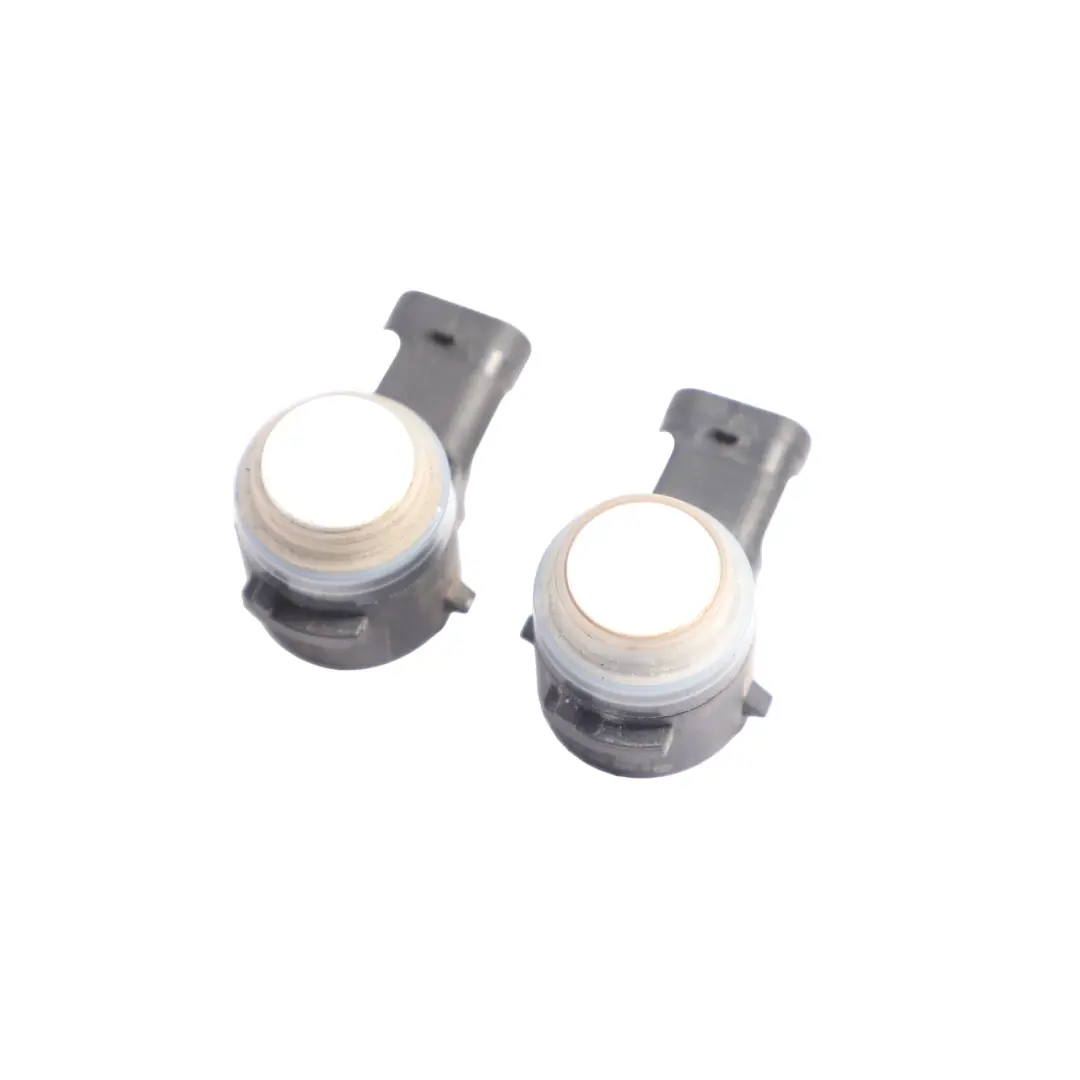 PDC Sensore Di Parcheggio SET X2 Bianco Calcite - 650 per Mercedes W205 W212 con numero di parte A0009055504 Mercedes W205 W212 PDC Sensore Di Parcheggio SET X2 Bianco Calcite - 650 - SKU A0009055504-CW1 - Numero di parte A0009055504