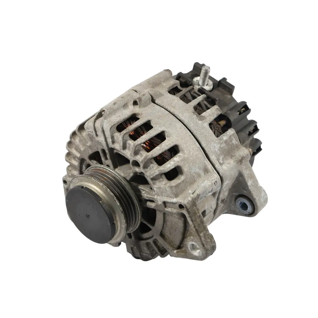 C63 Motor Gasolina 14V 200A Alternador Electrógeno para Mercedes W205 con número de pieza A0009061705 Mercedes W205 C63 Motor Gasolina 14V 200A Alternador Electrógeno - SKU A0009061705 - Número de pieza A0009061705