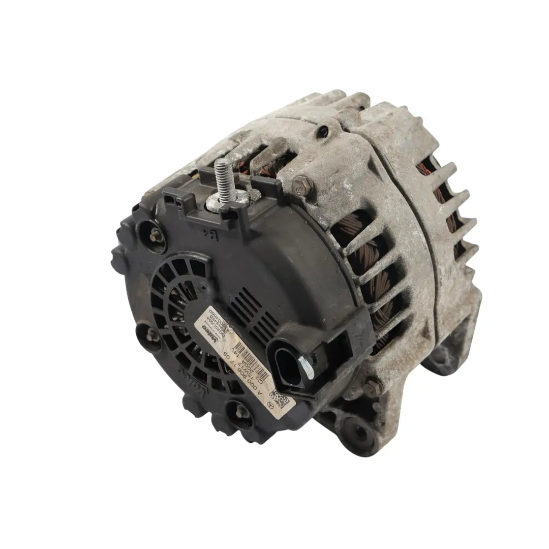 Mercedes W205 C63 Alternateur Générateur 14 V 200 A Moteur Essence - SKU A0009061705 - Numéro de pièce A0009061705